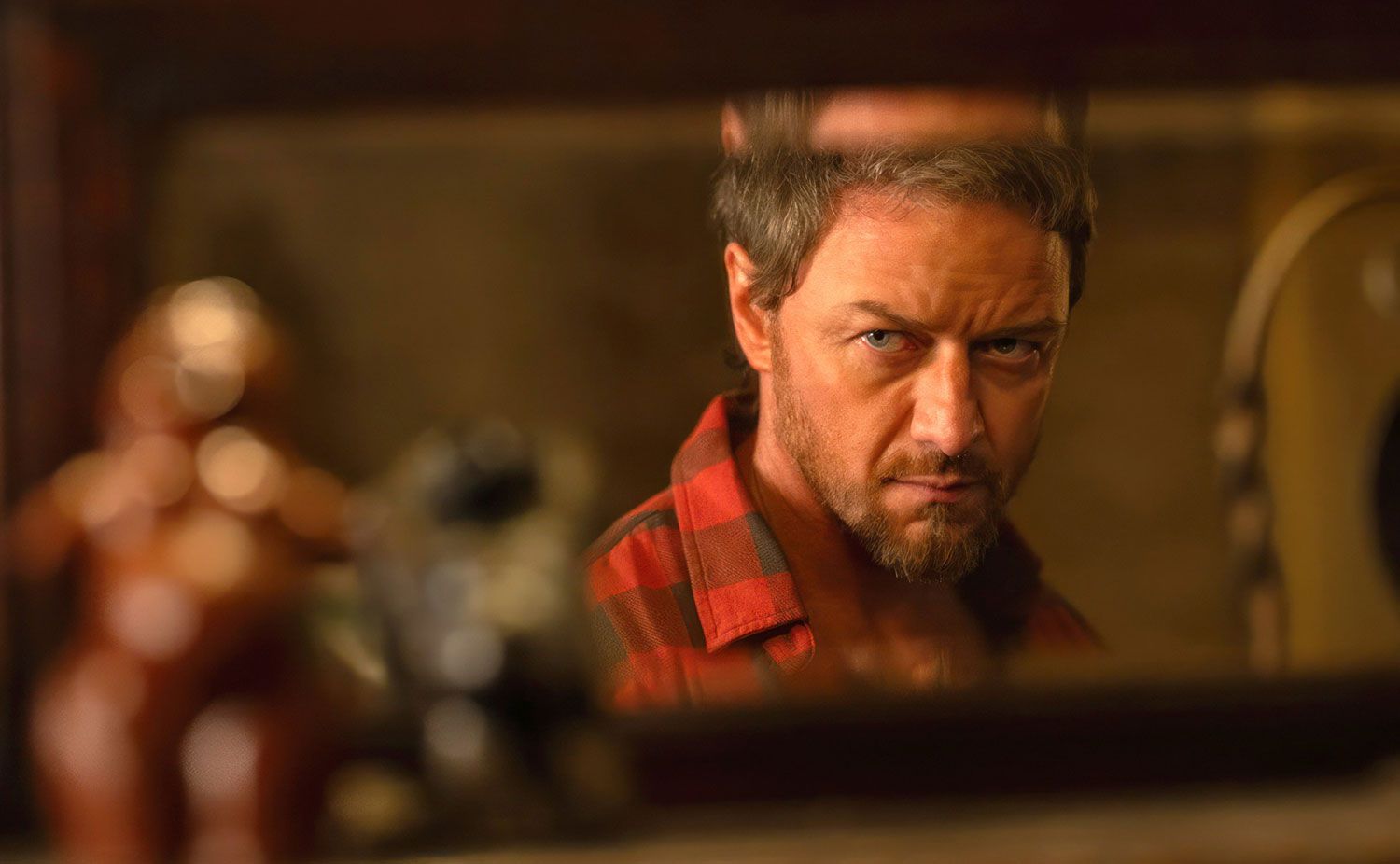 James McAvoy brilla in "Speak No Evil": Il ritorno del talento scozzese al cinema. 1 James McAvoy speak no evil 072724 231a225c12bb425fb7071dd3496153b2