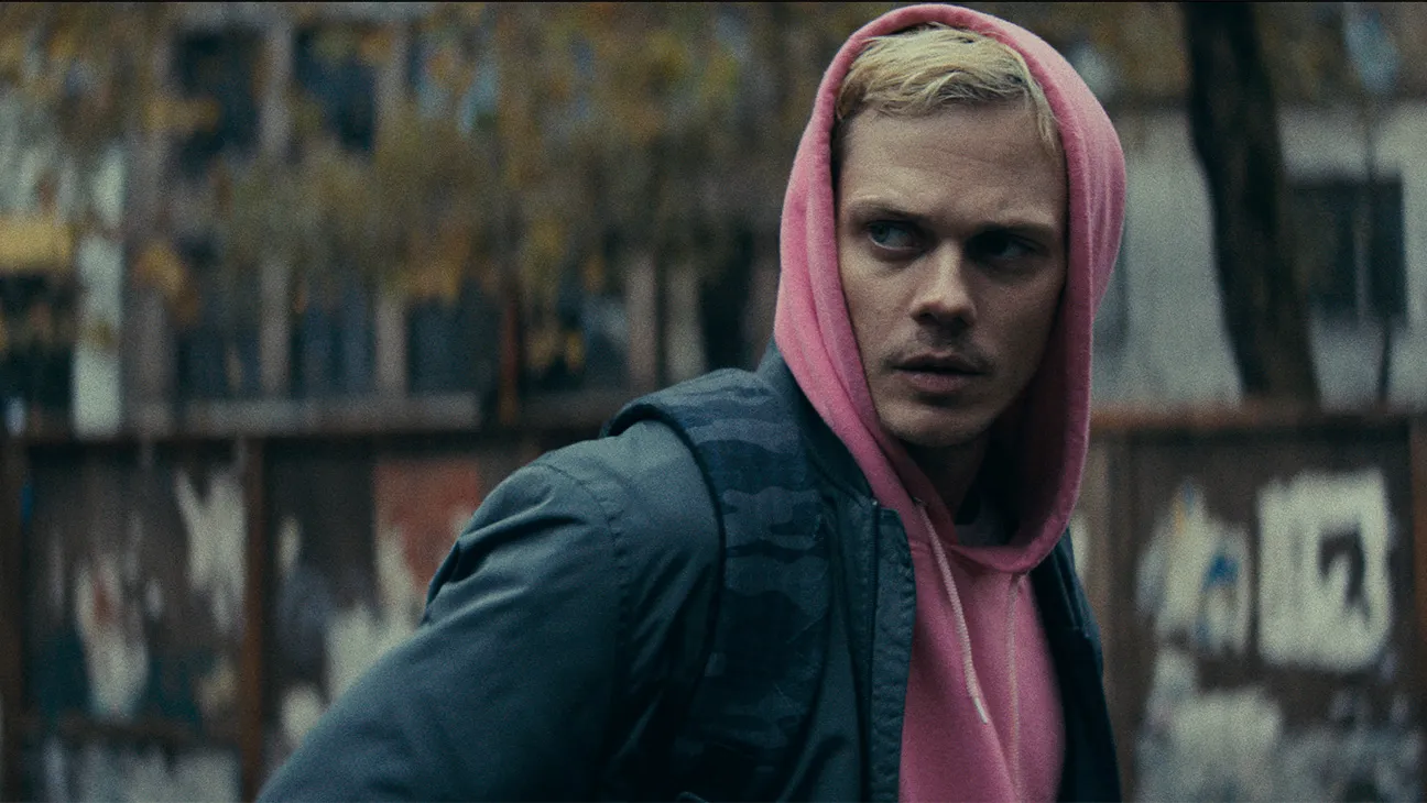 Locked: un agevole ed appiattito bignami sulla giustizia privata 1 Recensione del film Locked con Bill Skarsgård e Anthony Hopkins.